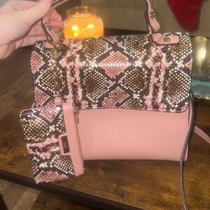 Rattlesnake print pink Dune bag! 🩷